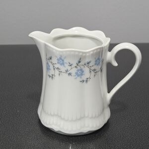 Schirnding Bavaria 224, Bachelor's Button Blue Floral, 3.5"